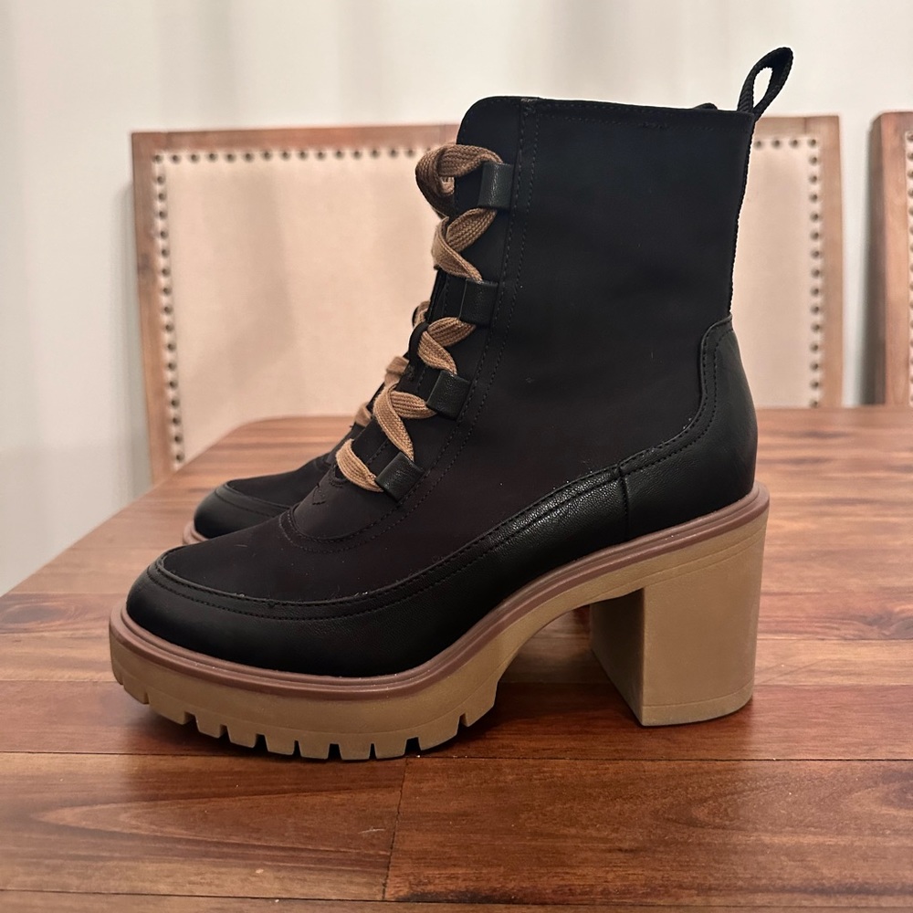 Women's Glenda Hiking Boots Universal Threads Bla… Gem